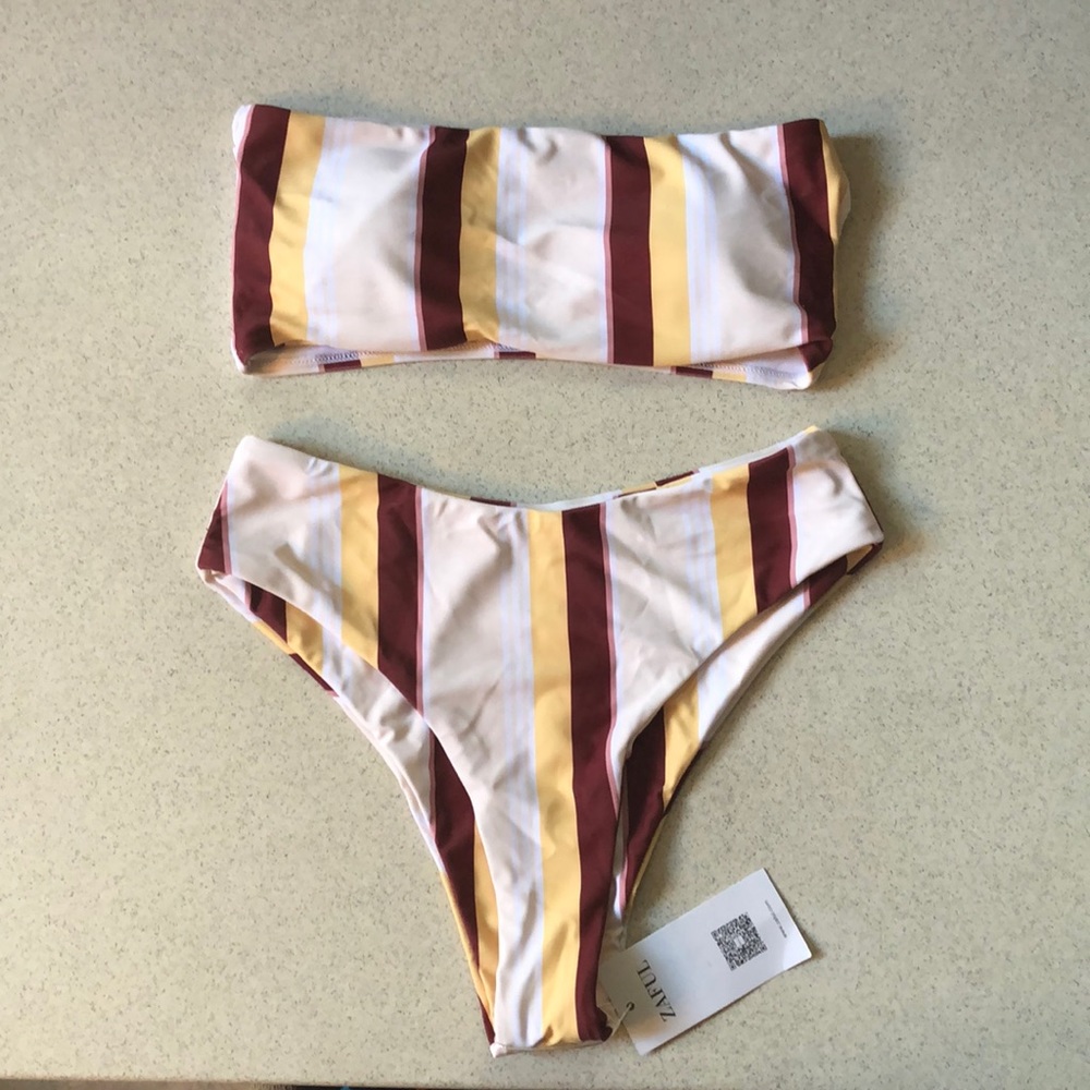 NWT Adorable Bandeau Bikini
